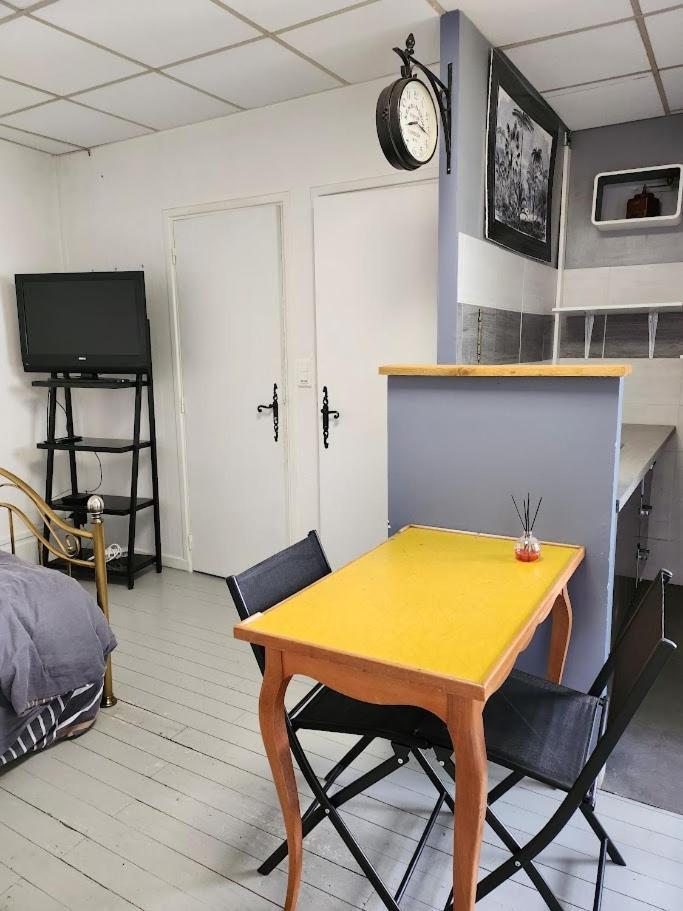 Hotel Ariane Vichy Camera foto